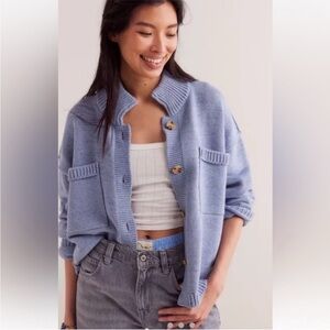 We The Free On The Isle Cardi